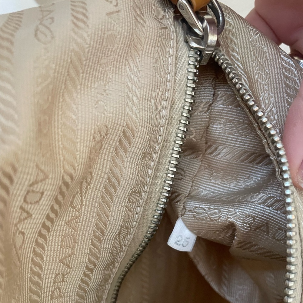 Vintage Prada Bag 🤍 - Picture 5 of 16